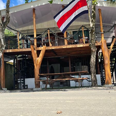Uvita Pirates Hostel Exterior foto